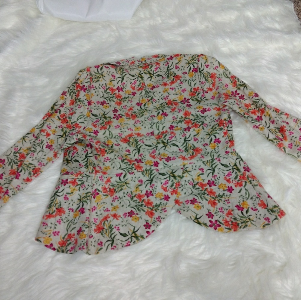 Blazer - Picture 2 of 6